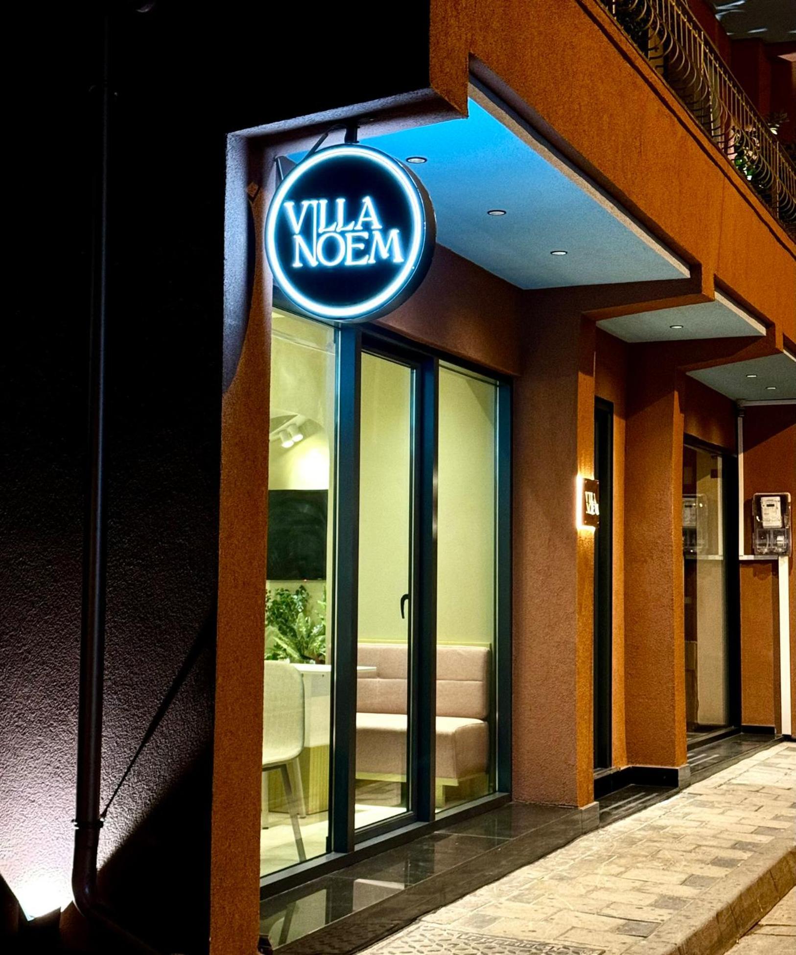 Noem 4* Tirana
